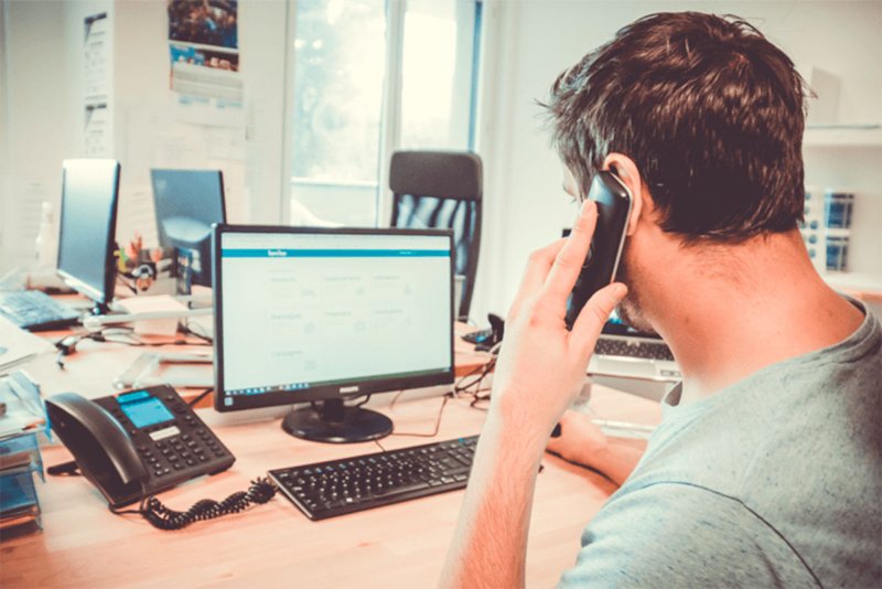 persoonlijke telefonische vorming door team famileo